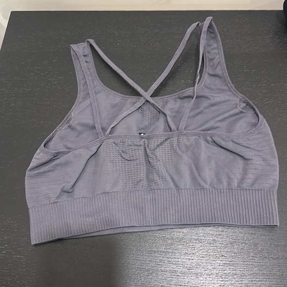 Women’s Best Sports bra - Picture 2 of 2